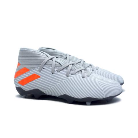 Sepatu bola adidas nemeziz junior store