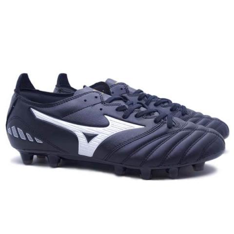 Sepatu bola mizuno deals