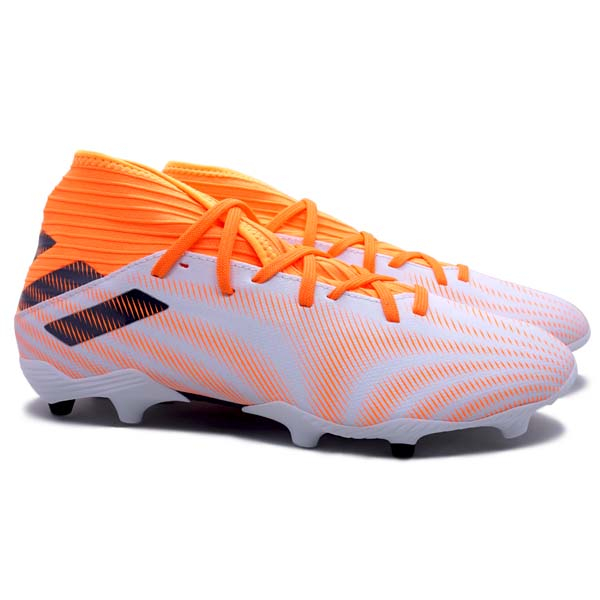 Foto sepatu bola adidas nemeziz 2025