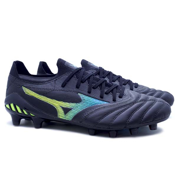 Sepatu bola mizuno shop