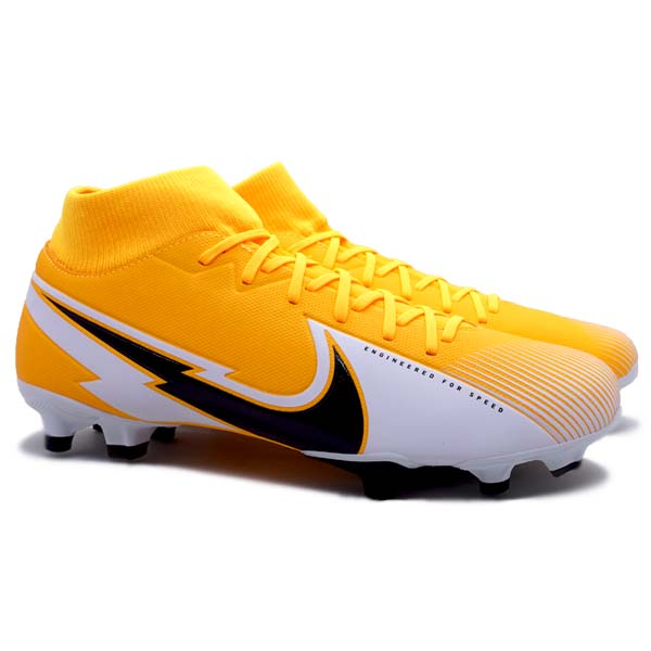Sepatu bola nike superfly online