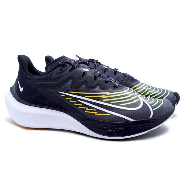 Sepatu Running Nike Zoom Gravity 2 Black White