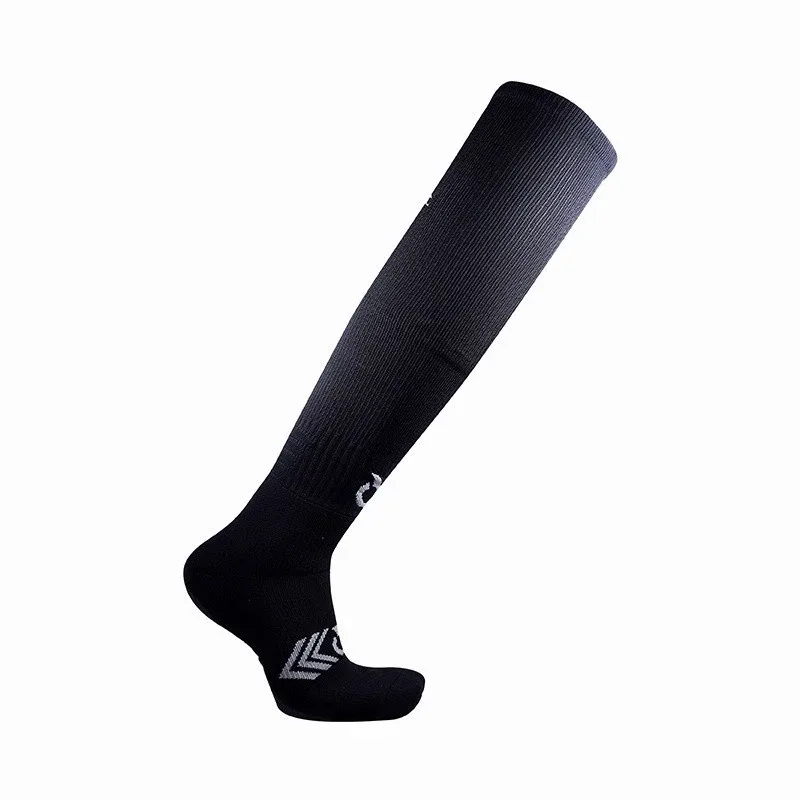 Kaos Kaki Ortuseight Quiver FB Socks - Black